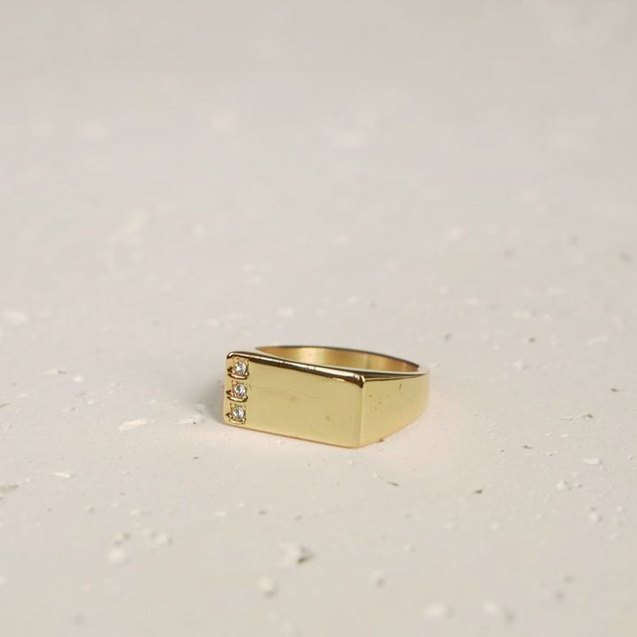 Triple Diamond Ring (Gold)