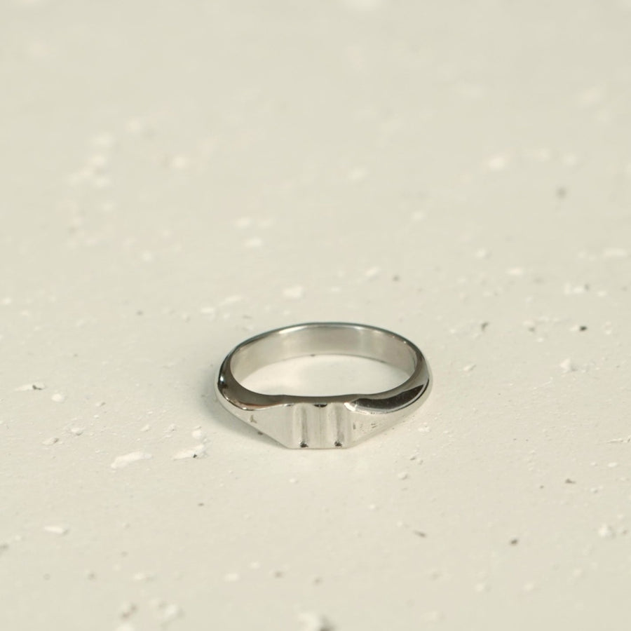 Accent Band Ring (Silver)