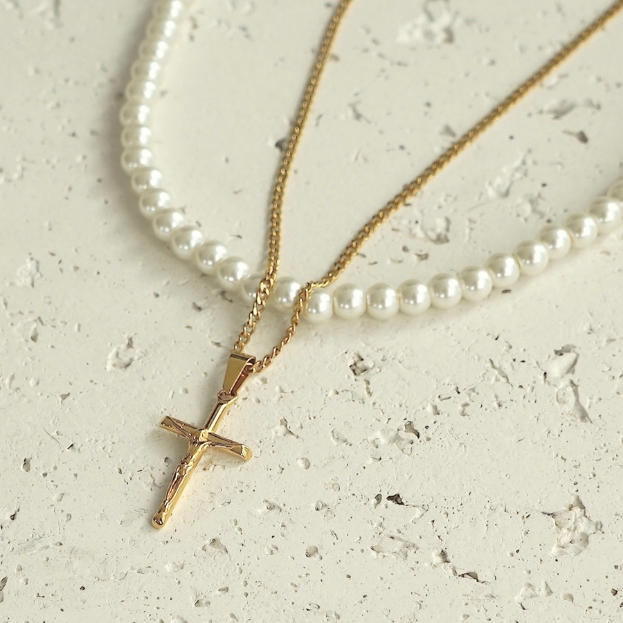 Mini Crucifix + Pearl
